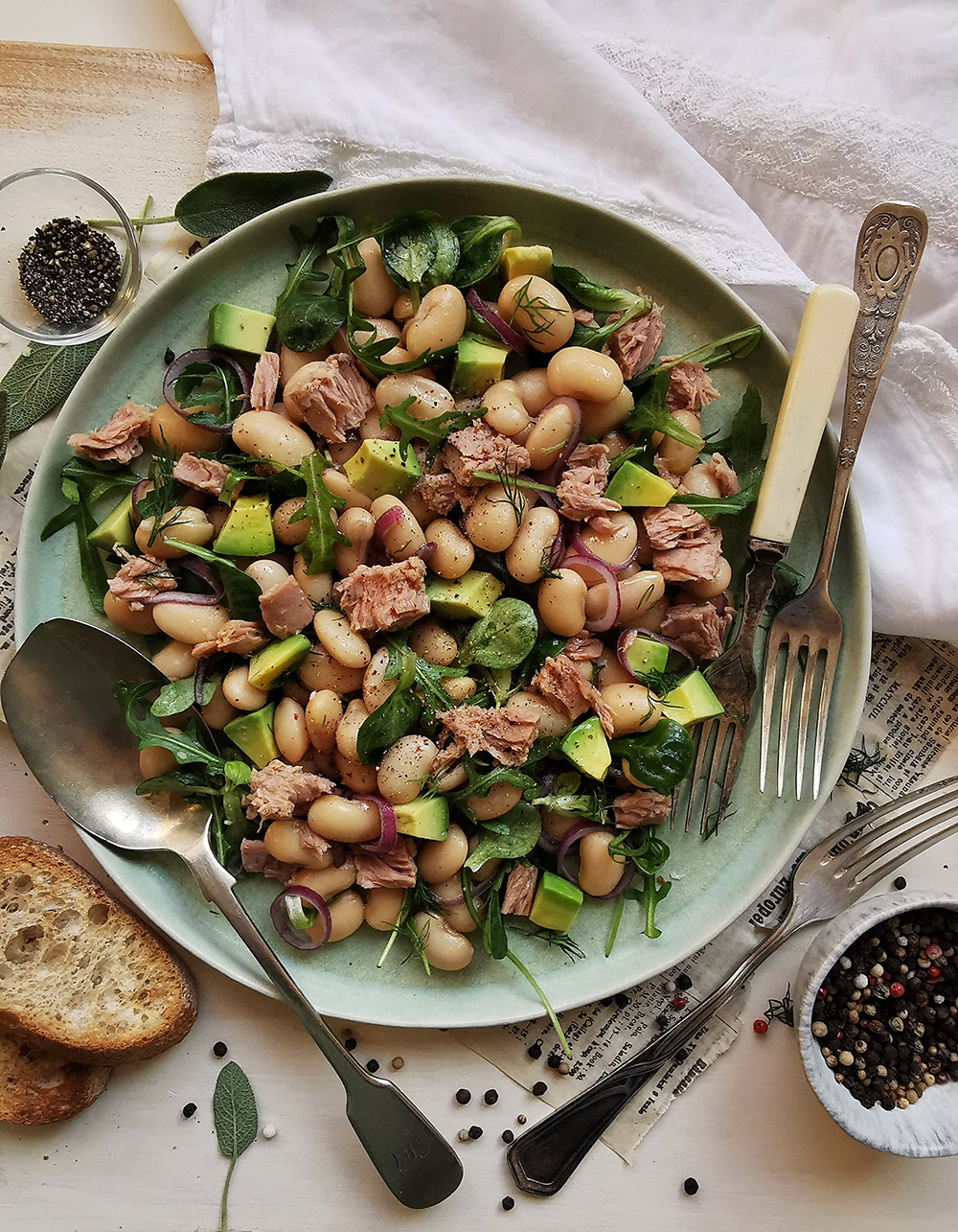 White beans tuna salad