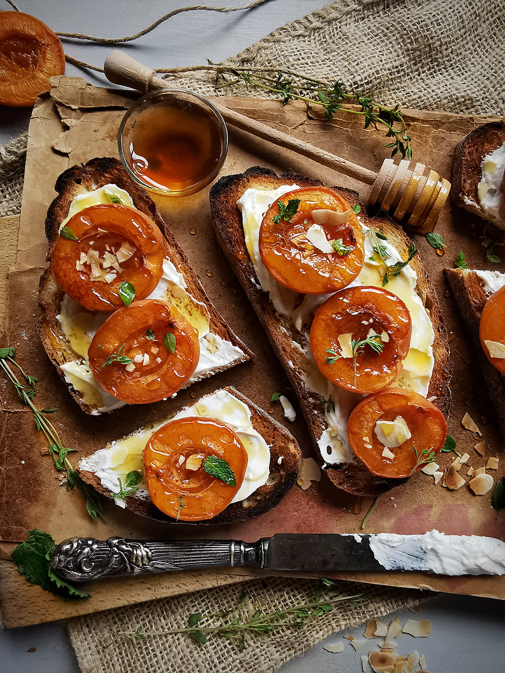 Roasted apricots and goat cheese