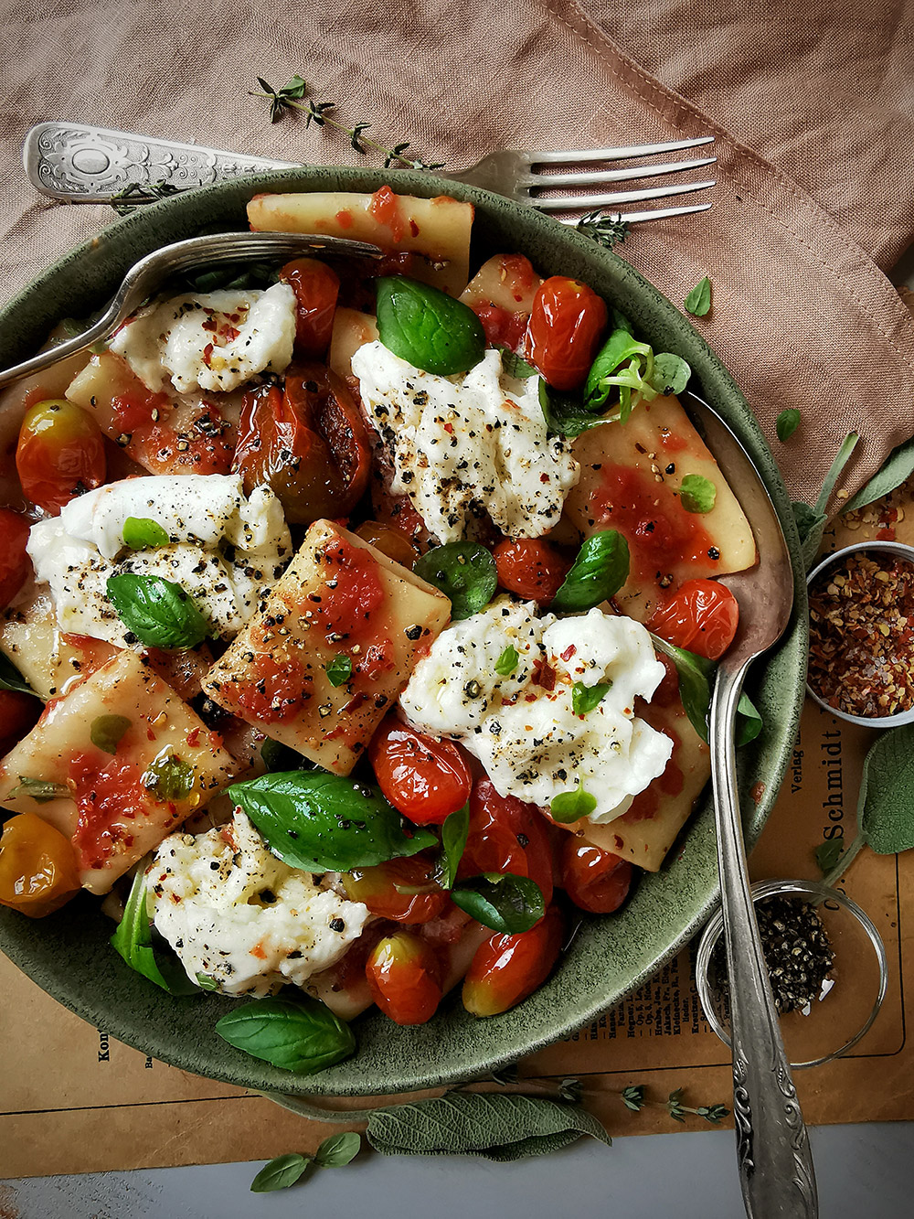 Paccheri, burrata and garlicky roasted tomatoes