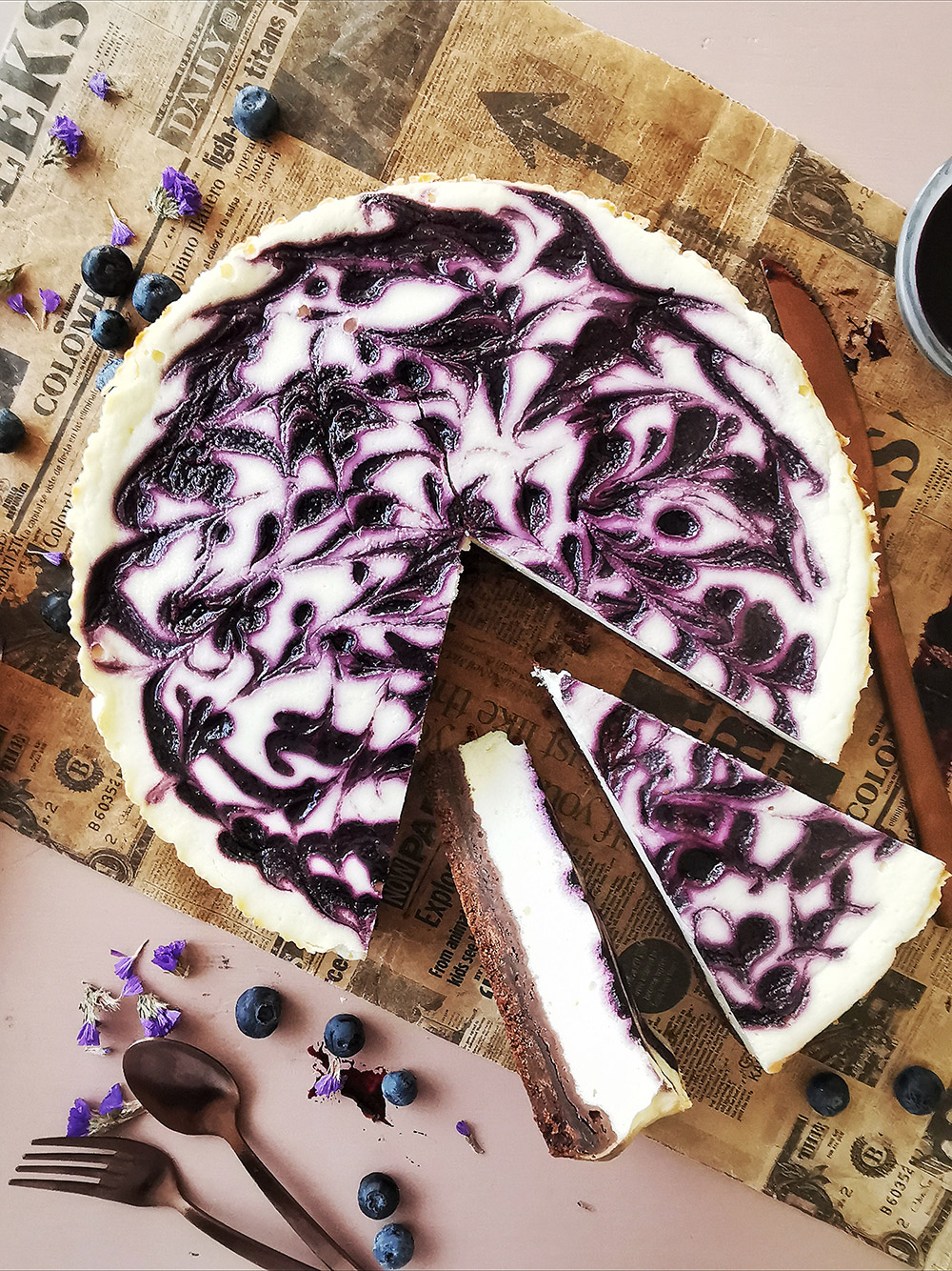 Blueberry swirl cheesecake....