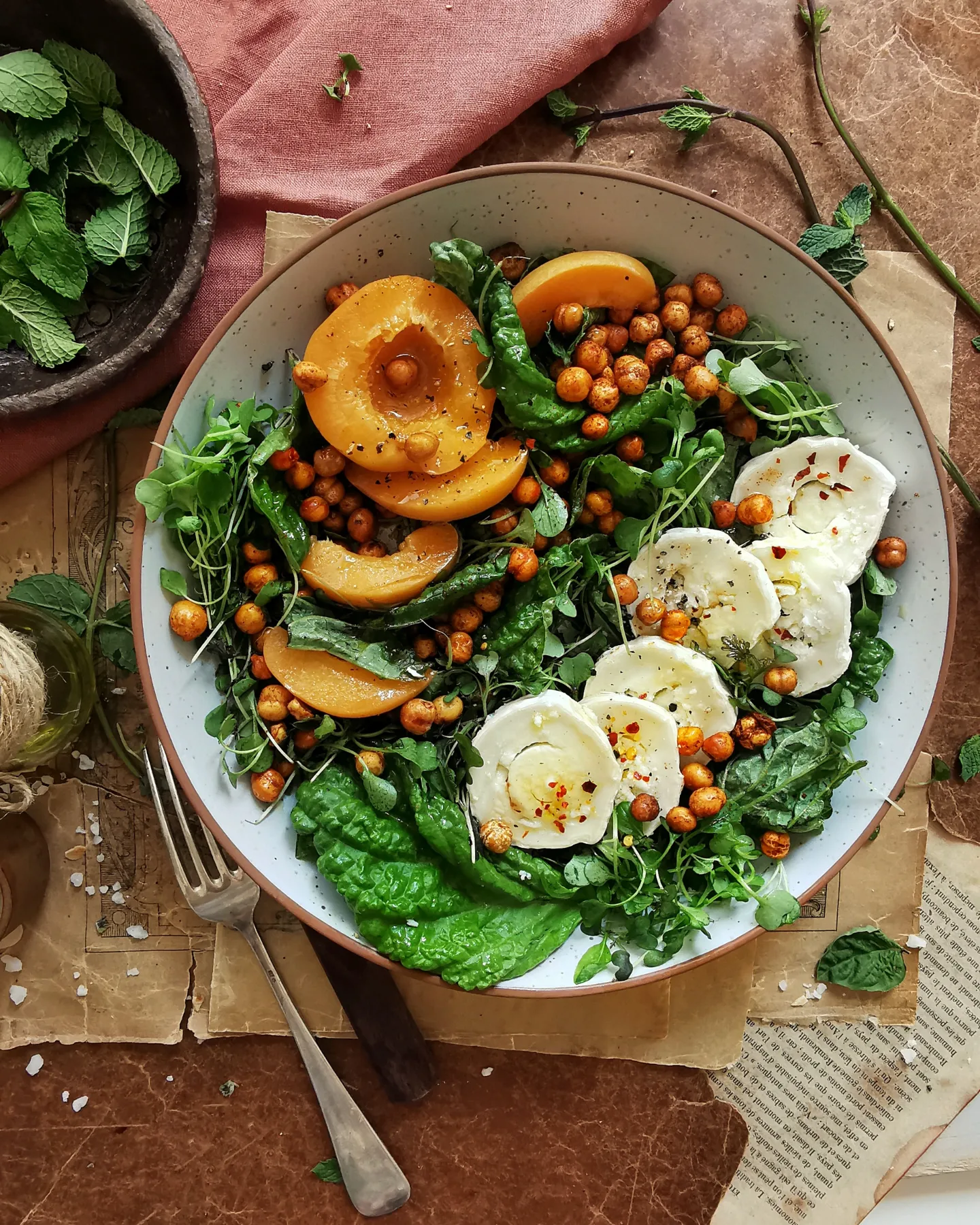 Goat cheese, apricot, spicy chickpeas and basil salad